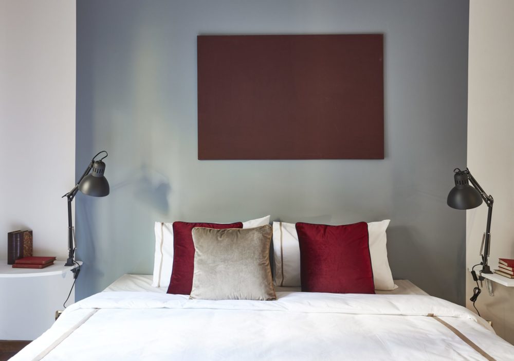 Casa venduta velocemente camera matrimoniale home staging dopo | Forme Vende Case