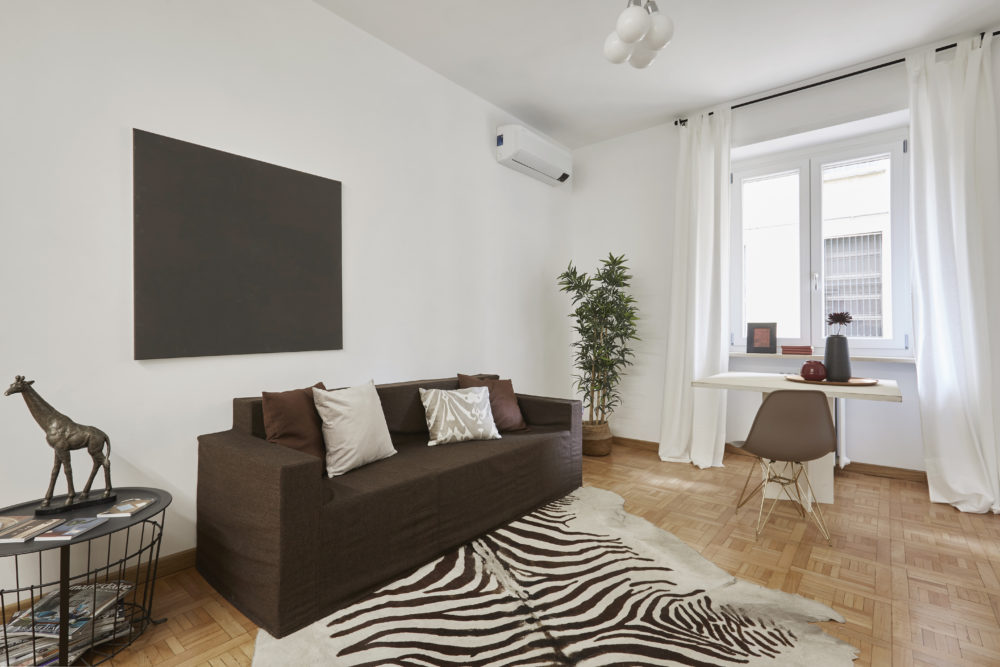 Casa venduta velocemente zona living home staging dopo 1 | Forme Vende Case