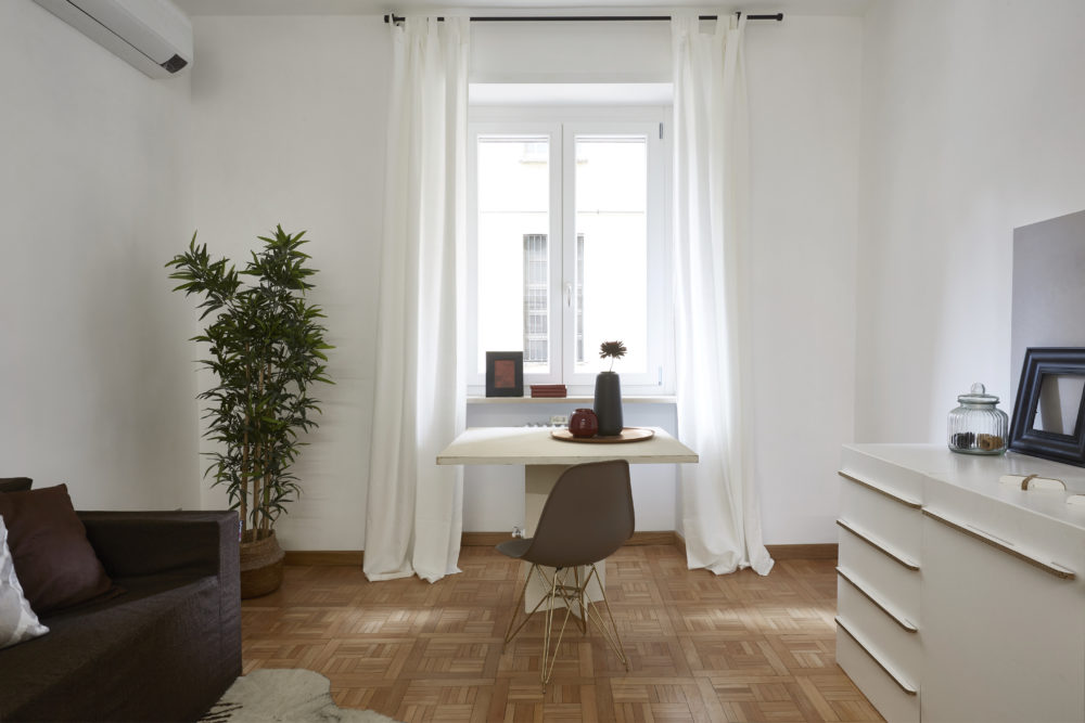 Casa venduta velocemente zona living home staging dopo 2 | Forme Vende Case