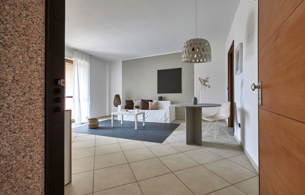 1-Casa-venduta-velocemente-zona-living-home-staging-dopo-Forme-Vende-Case